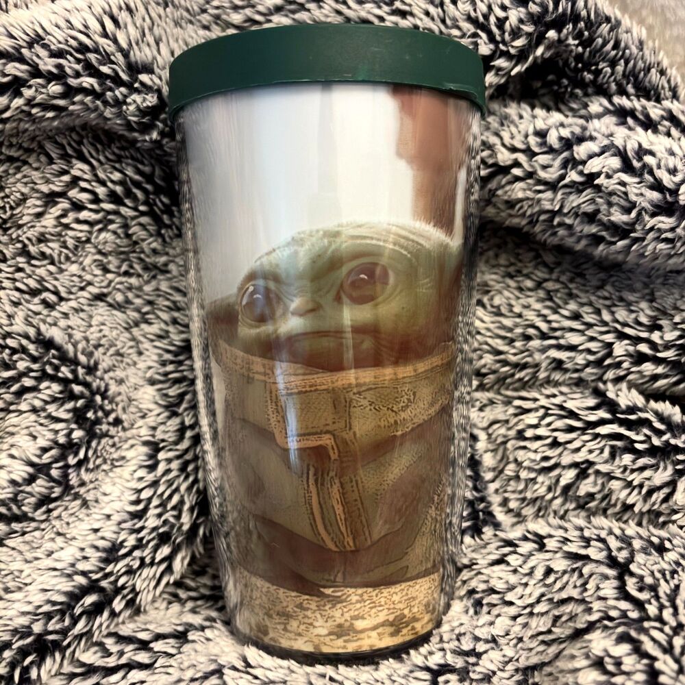 Tervis Star Wars The Mandalorian Grogu Baby Yoda Tumbler Green Lid USA